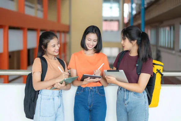 Characteristics of the japanese language school