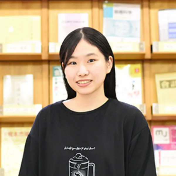 齋藤晴夏